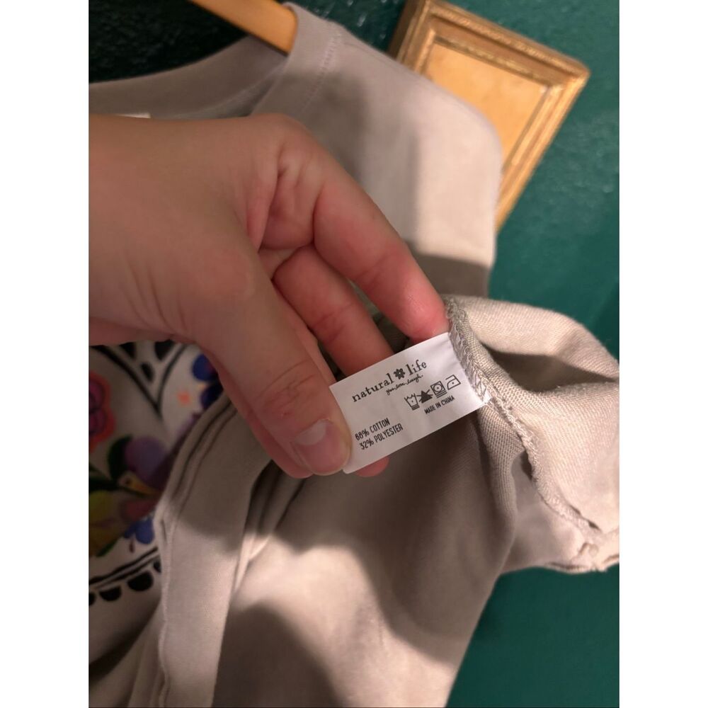 Natural Life Tan Floral Crewneck Sz Medium - Picture 3 of 3